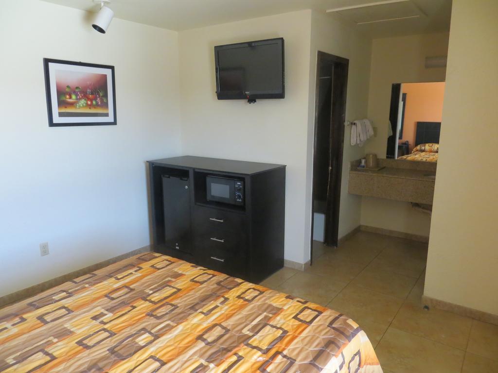 Bayshore Motel La Porte Room photo